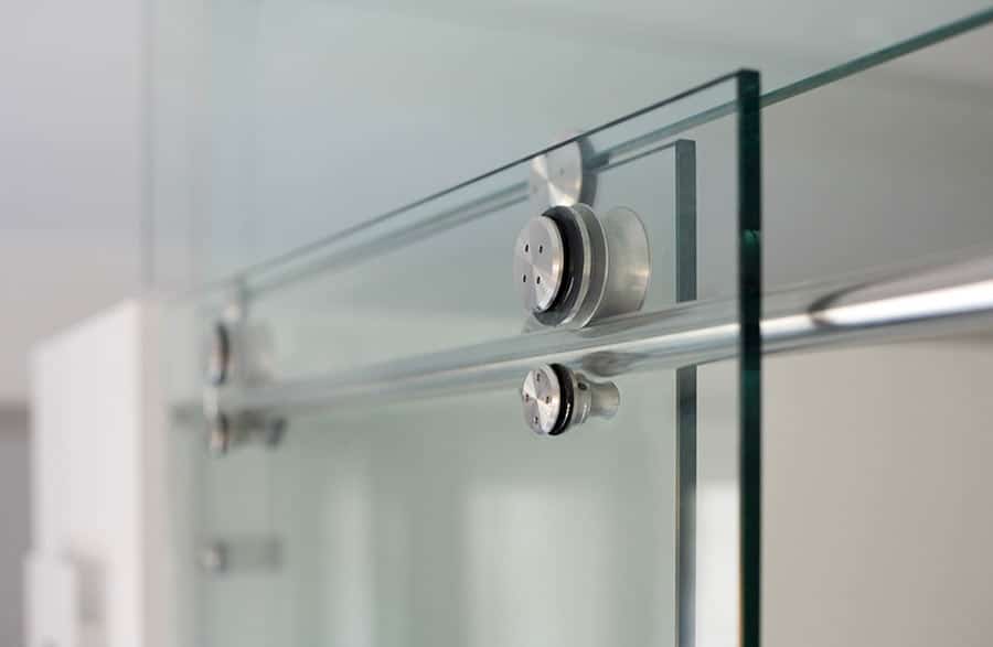 Système de coulissants pour portes en verre - facile de pose pour portes en verre toutes hauteurs, sans imposte, sur mur ou sur verre